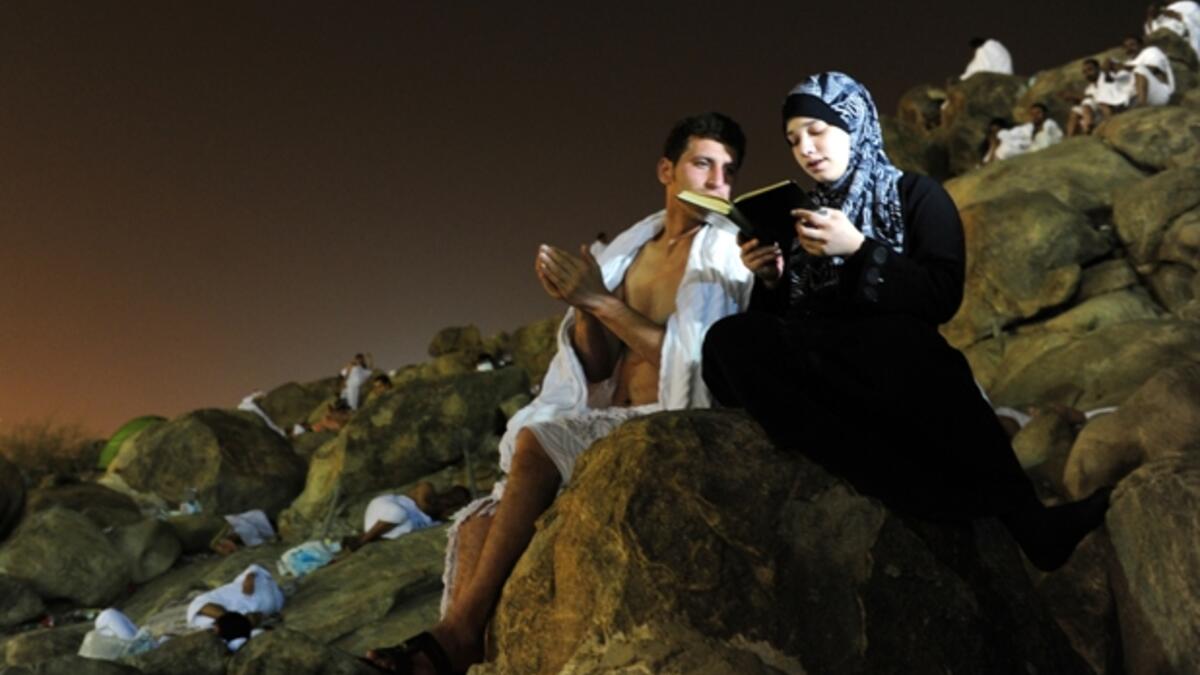 قال النبي محمد صلى الله عليه وسلم : "خير الدعاء دعاء يوم عرفة وخير ما قلت أنا والنبيون من قبلي لا إله إلا الله وحده لا شريك له له الملك وله الحمد وهو على كل شيء قدير".