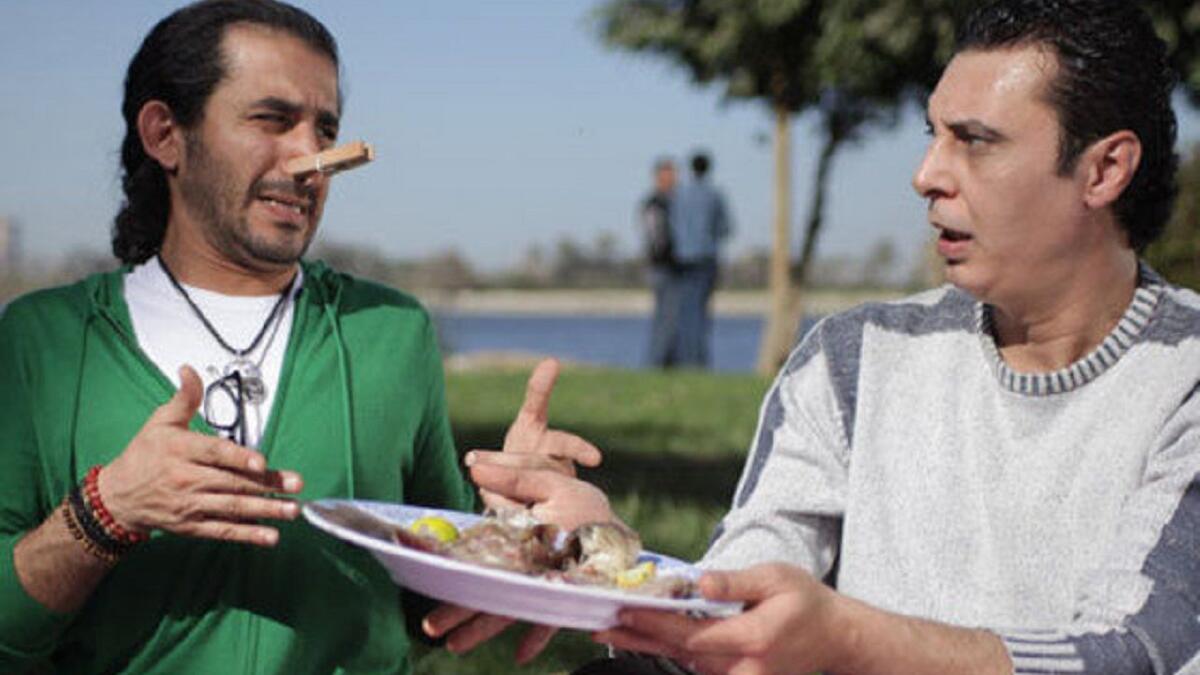 قطع أحمد هذه العادة مؤقتاً حين قدم فيلم "عسل أسود" عام 2010 الذي لم يقتبس من أصل أجنبي، لكنه لم يستطع أن يبعد طويلاً ليعود للدائرة نفسها بتقديم فيلم "إكس لارج" المقتبس من فيلم كوري اسمه "بووند بيوتي" من إنتاج 2006.