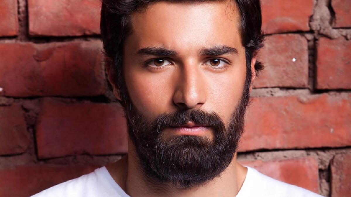 أحمد حاتم، اسم ليس بجديد الا أنه تفوق هذا العام من خلال  "فوق مستوى الشبهات" للفنانة يسرا.