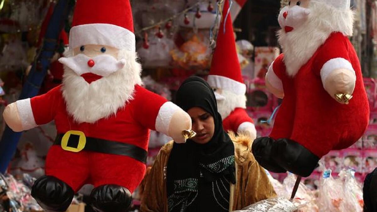 الصومال:
حظرت الحكومة  احتفالات الكريسماس ورأس السنة وحتى لا تكون أهدافًا محتملة للإرهابيين، على الرغم من وجود 22 ألف نسمة من المسيحيين.