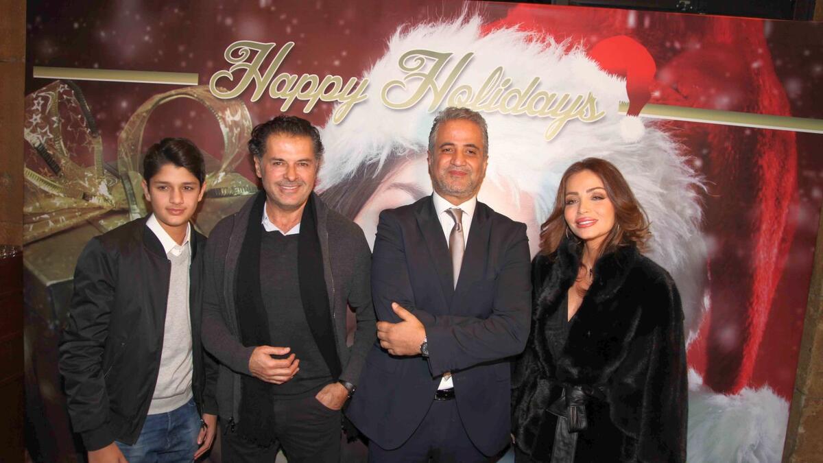 الدكتور وليد زلاقط هو واحد من اهم واشهر اختصاصي تجميل الاسنان في لبنان والشرق الاوسط ويعتبر الدكتور وفريق العمل معه من الرواد في صحة الاسنان والذين اظهروا التميز في خلق ابتسامات النجوم والابتسامات الاكثر جمالا للمشاهير والسياسين ورجال الاعمال.