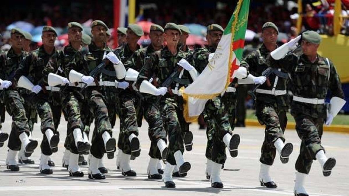 الجيش الجزائري: احتل الجيش الجزائري المركز الثاني في قائمة أقوى جيوش الوطن العربي، حيث يصل تعداده 127 ألف مقاتل يصلح لأداء الخدمة به 18 مليون شخص، وتعداد الاحتياطي به 150 ألف مقاتل.