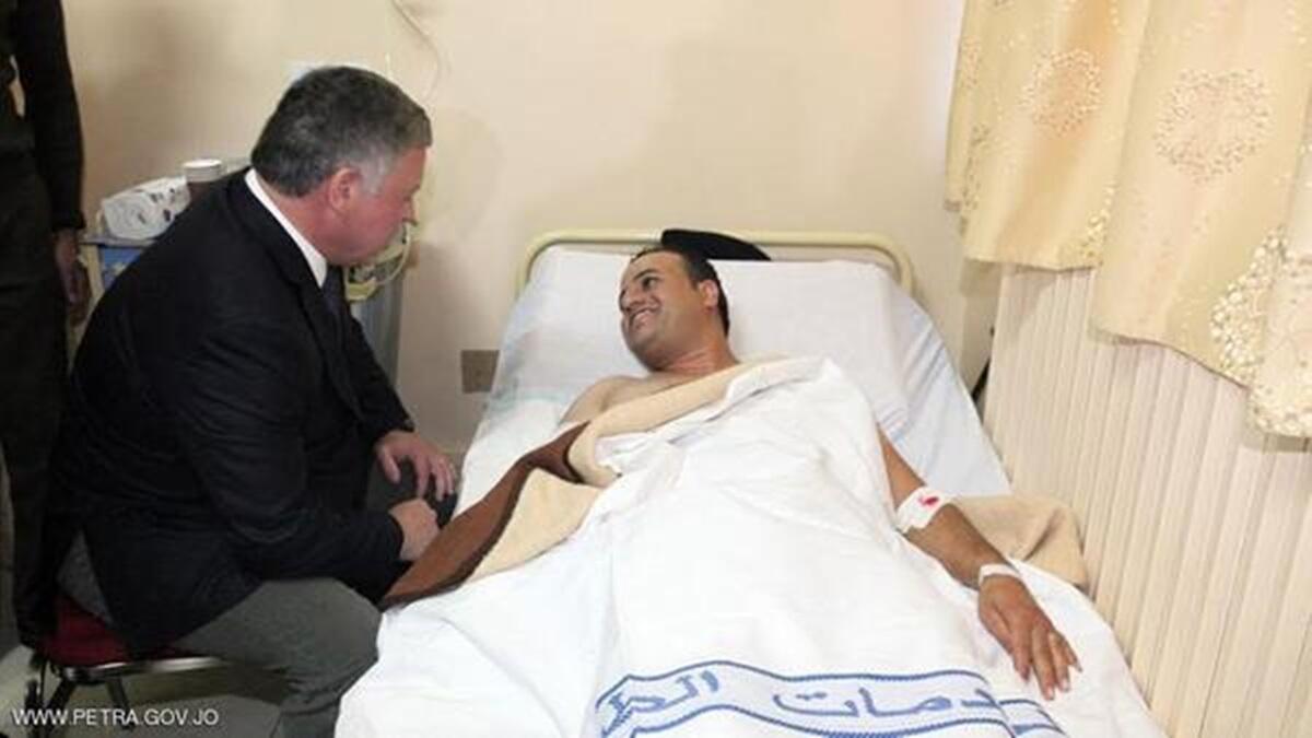 وزار الملك عبد الله الثاني مصابين حادثة الموقر وأشرف بنفسه على التحقيق.