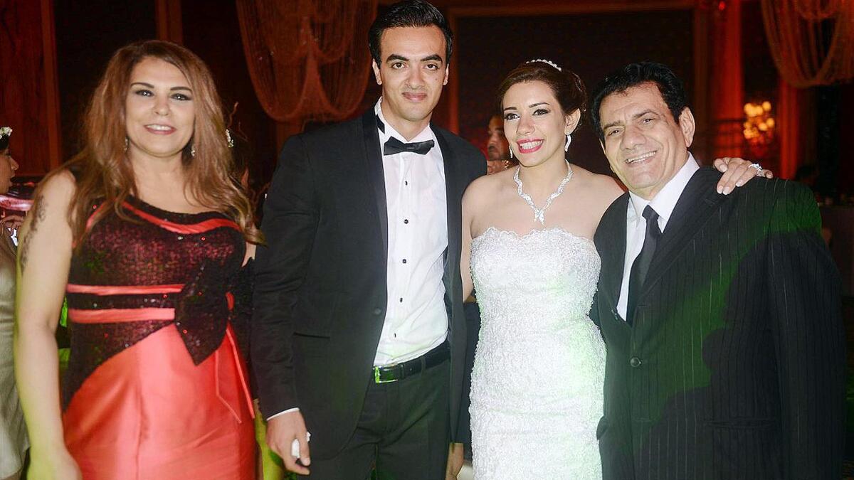 زوجته: تزوج الممثلة آمال حلمي تعرف عليها على المسرح أثناء تقديم رواية من بطولته وهي "دلوعة يا بيه"، وعاش معها قصة حب بمجرد أن رآها، وبعد ذلك ذهب لخطبتها من والدها في طنطا، وبقي يتابعه حتى وافق على ارتباطهما.