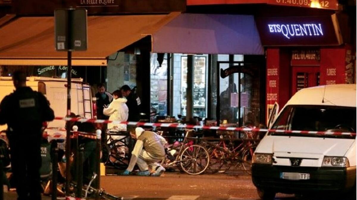 في 13 تشرين الثاني/نوفمبر 2015 الحدث الأسوأ في تاريخ فرنسا منذ الحرب العالمية الثانية،حيث شهدت العاصمة باريس سلسلة من التفجيرات الانتحارية وإطلاق النار أسفرت عن مقتل 130 شخصًا، وأدت هذه الهجمات إلى إعلان حالة الطوارئ في البلاد.