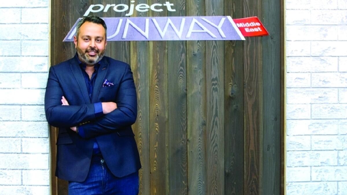 يقوم  السعودي مصمم الازياء فارس الشهري، بتدريب المشاركين خلال مراحل البرنامج، ويرافقهم خطوة بخطوة، ليرتقي بإبداعاتهم، ويصقل لمساتهم برؤية جمالية تضيف للمشاركين وتصميماتهم.