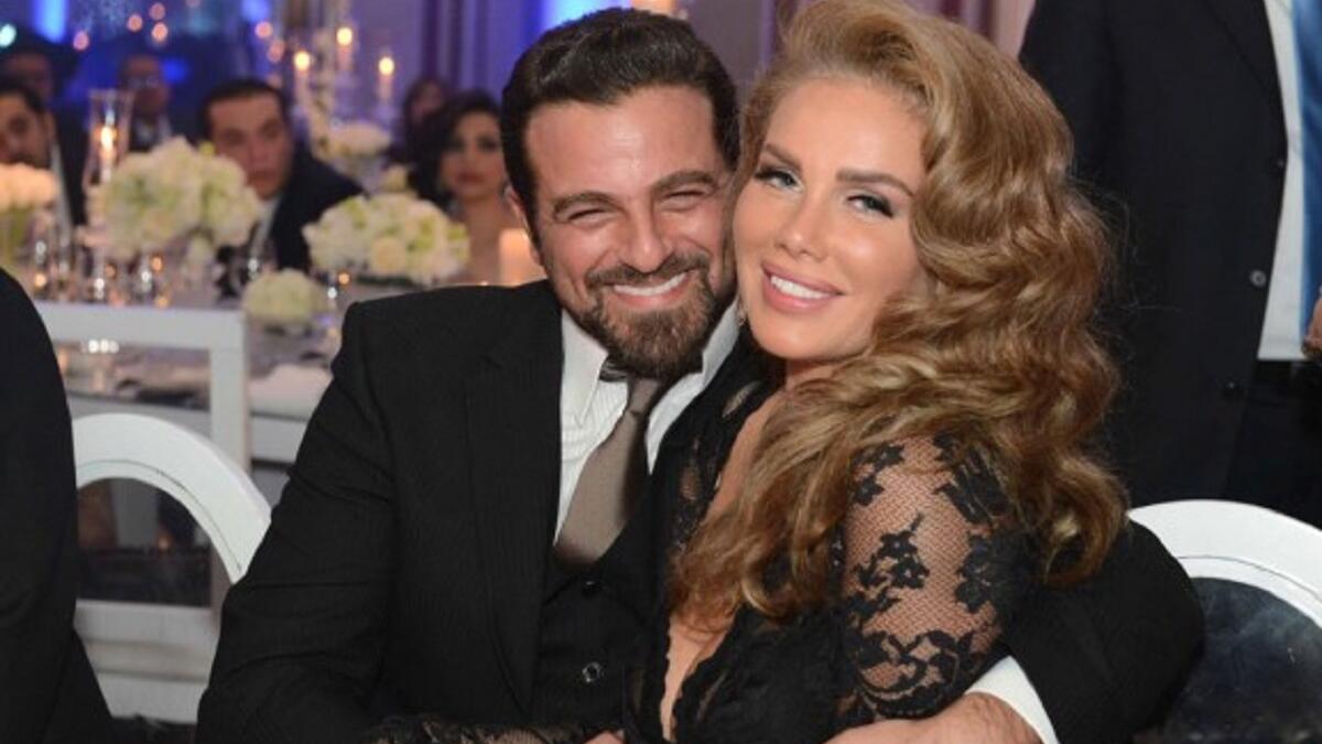 نيكول سابا ويوسف الخال جمعهم حب كبير مر بمراحل عدة من الفراق واللقاء طوال فترة 10 سنوات قبل أن يتكلل بالزواج والذي أقدما عليه بعد أن شعر كل منهما أن حياته لا تكتمل من دون الآخر، فتعاهدا فيه على أن لا يفرقهما إنسان.