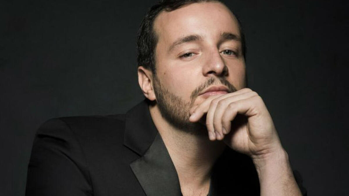 رئيس تحرير المجلة قال عن الأميرة: "سموها كريمة ونبيلة الحضور ورشيقة وابنة الملك الراحل المحبوب عبد الله، وهي أم لثلاثة أبناء تكرس حياتها لأسرتها ولفنها. قبولها وضع صورتها على غلاف عدد يونيو شرف كبير لي".