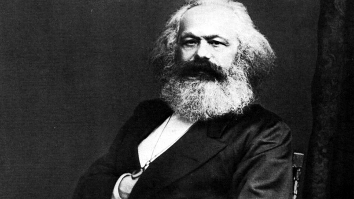 كارل ماركس: توفى  في سن 64 عاما بسبب التهاب الشعب الهوائية في 14 مارس 1883، كلمته الأخيرة كانت: " 'الكلمة الأخيرة هي دوماً للأغبياء اللذين لم يقولون ما يكفي"