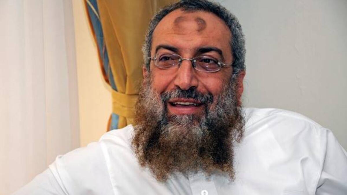 دعهم يغتصبون زوجتك: في واحدة من أكثر فتواه جدلًا، أصدر الدكتور ياسر برهامي، نائب رئيس الدعوة السلفية في مصر، فتوى تبيح للزوج أن يترك الزوج زوجته فريسة للمغتصبين، إذا تيقن أنه لو دافع عنها سيقتل، ونشر فتواه على موقعه الإلكتروني.