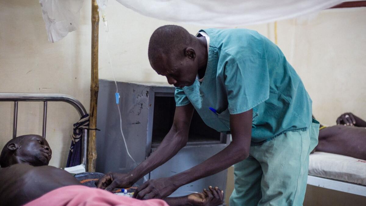 حمى الضنك: أعلنت وزارة الصحة السودانية شهر أكتوبر أن جملة الإصابة بحمى الضنك 135 إصابة في 3 ولايات بالبلاد (من أصل 18 ولاية).