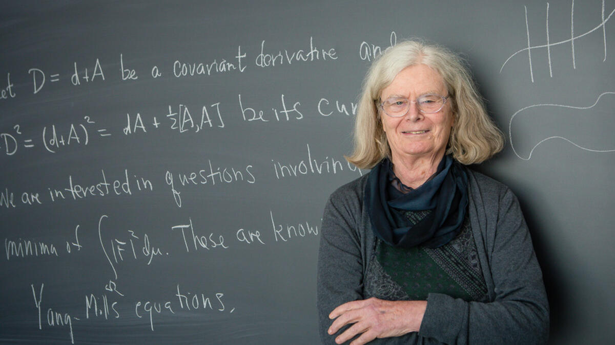 في 2019: تم منح "كارين اولينبيك" جائزة "أبيل" في الرياضيات، لتكون أول امرأة تفوز بجائزة تعادل نوبل.