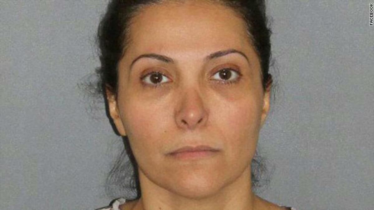 أفرج عن الأميرة التي قيل بأنها زوجة الأمير السعودي، عبد الرحمن بن ناصر بن عبد العزيز آل سعود، بكفالة قدرت قيمتها بخمسة ملايين دولار مع وضع جهاز مراقبة في معصمها.