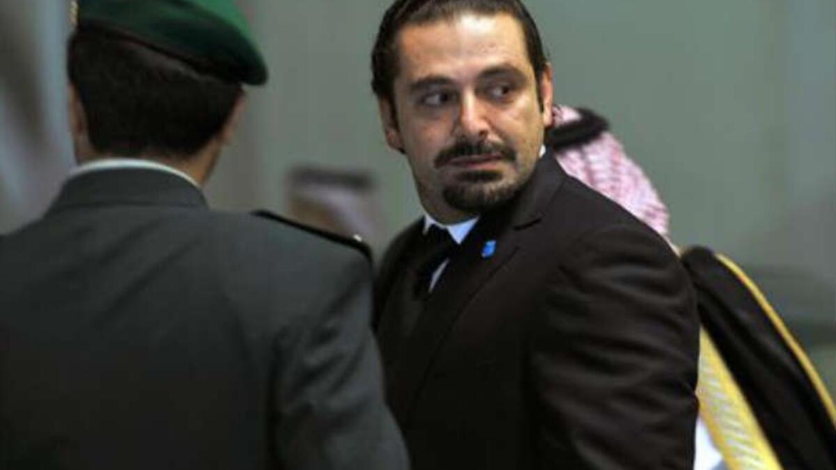 كما أثارت طريقة استقالة الحريري الكثير من الجدل والروايات حول الأسباب، قبل أن يعود مجددًا إلى لبنان من السعودية عبر فرنسا في أواخر نوفمبر، أعلن تريثه عن اتخاذ قرار الاستقالة ليواصل مهامه كرئيس الحكومة.