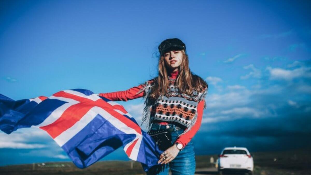 في جنة المساواة بين الجنسين، أصدرت الحكومة الأيسلندية الآن قانونًا يحظر دفع أجور النساء أقل من الرجال، مما يعني أن الشركات ستحصل على غرامات إذا لم تدفع أجور متساوية مقابل العمل المتساوي.