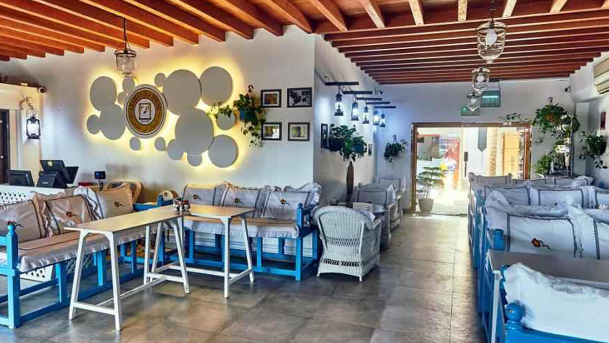 8. بيت الشاي العربي