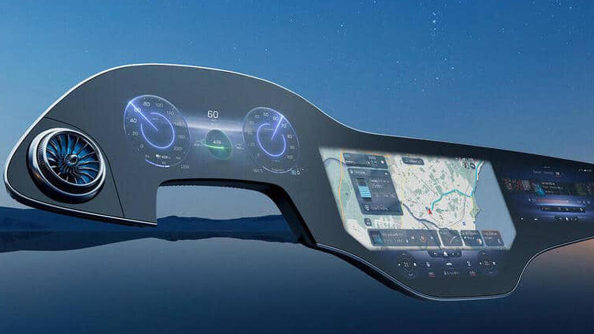 5. Mercedes-Benz Hyperscreen – وحدة تحكم للسيارات قائمة على الذكاء الاصطناعي