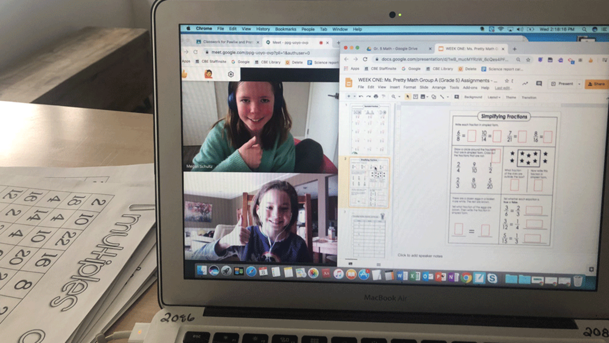 1.التعلم عن بعد باستخدام الإنترنت