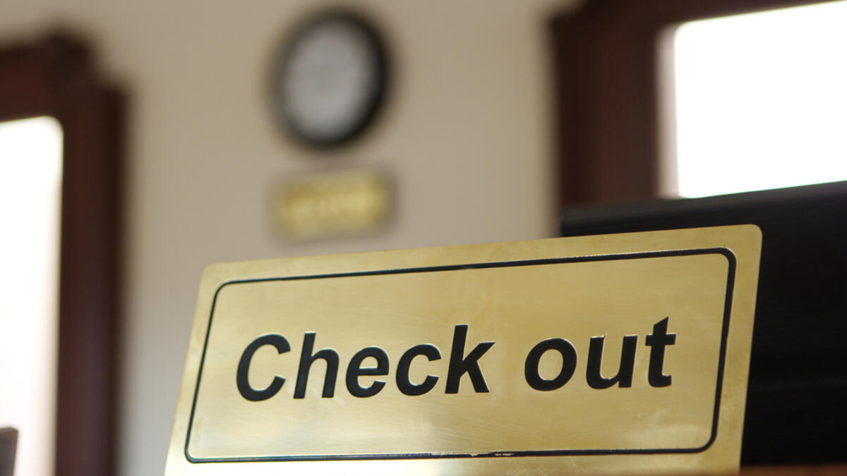 10. الفواتير الورقية عند تسجيل الخروج