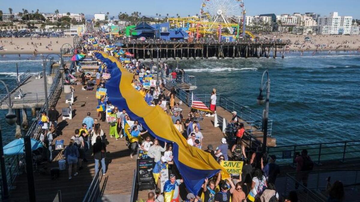 Protesters Around the World Rally for Ukraine