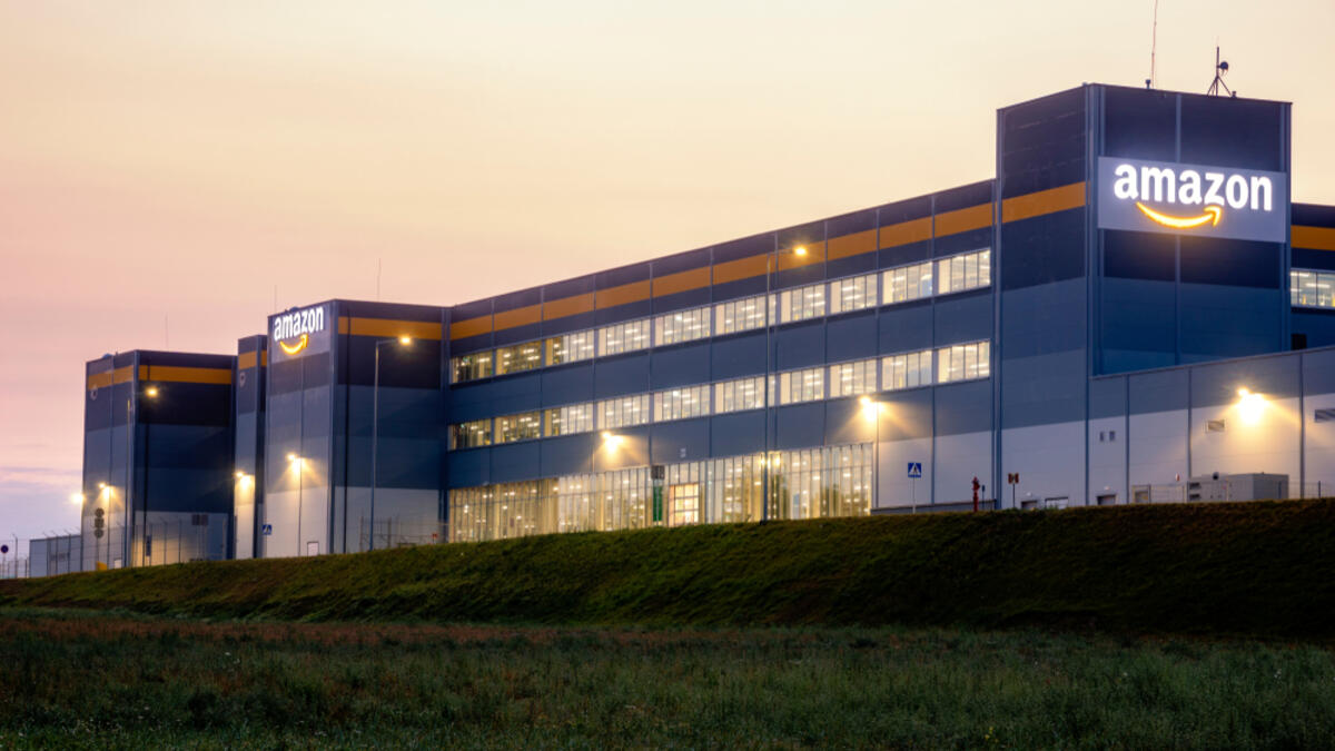 4. أمازون: احتلت أمازون المرتبة الرابعة بقيمة علامة تجارية تبلغ 97 مليار دولار.