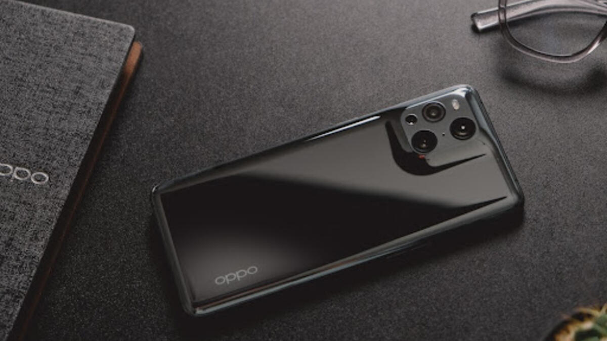 6. Oppo Find X3 Pro