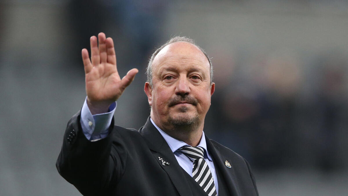 9- الإسباني رافاييل بينيتيز: أنفق 753 مليون يورو على 92 لاعباً