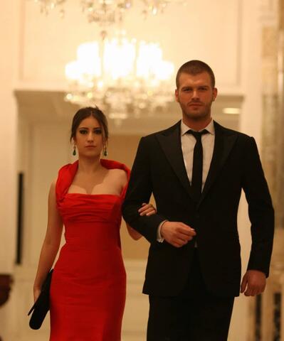 هازال كايا تكشف سراً عن علاقتها بكيفانش تاتليتوغ!