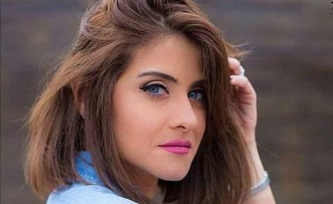 شاهد: هيدي كرم تبهر متابعيها بجلسة تصوير (ملائكية)