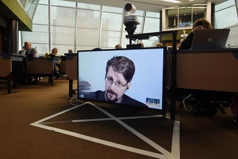 Trump Considers Pardoning Edward Snowden Over Leaked Document 
