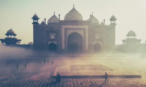 How is Iran's Social Media Users Support Muslims in India?