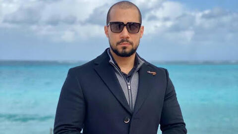 بعد موقفه من التحرش الجنسي وربطه بلباس المرأة.. منع الداعية عبدالله رشدي من الخطابة