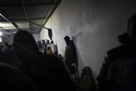 المهاجرون بفرنسا يتظاهرون للمطالبة بتحسين أوضاعهم