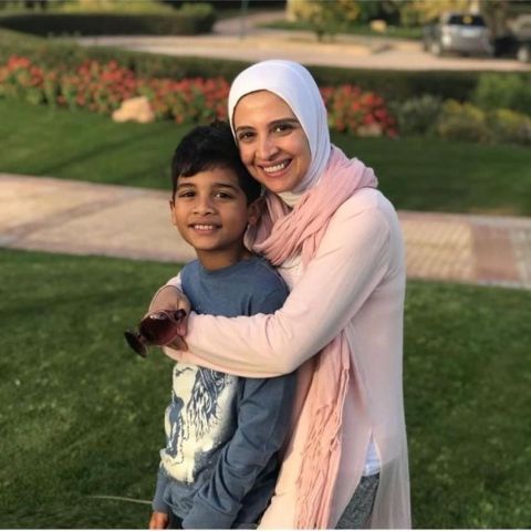 حنان الترك تشارك الصُورة الأولى لأولادها الخمسة بمناسبة عيد ميلادها.. كم بلغ عمرها؟