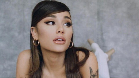 Ariana Grande Confirms She Will be Replacing Nick Jonas on The Voice! 