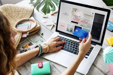UAE Witnesses 21 Percent Increase In Online Shops