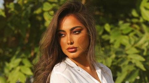 فاطمة المؤمن عروس عربية شرقية في مهرجان كان السينمائي.. والمتابعون يسخرون من تجاهل المصورين لها!