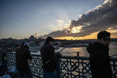 Turkey's COVID-19 Cases Tops 52,000 in 24 Hours