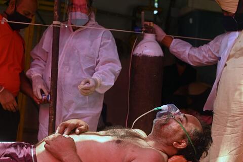France Sends Oxygen Containers to India Amid Covid Crisis