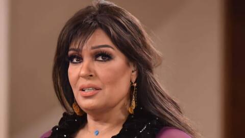 فيفي عبده بالحجاب وبوجه مُتعب من داخل غرفة العمليات..شاهدوا!