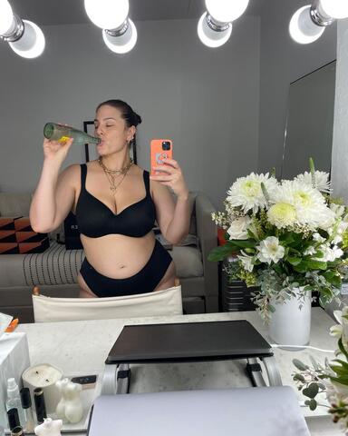 Ashley Graham Admits She's a Multi Tasker