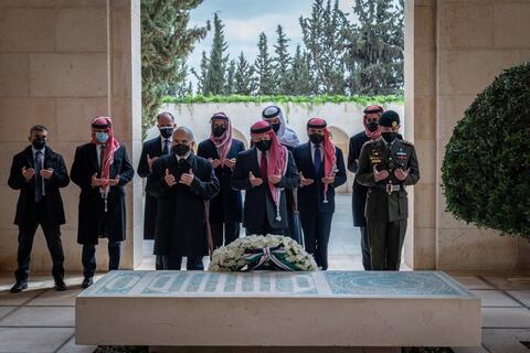 Prince Hamzeh Joins King Abdullah, Crown Prince in Royal Cemetery Visit