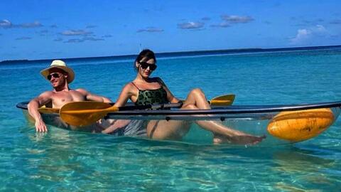 16 Pictures of Lovers Kerem Bürsin and Hande Erçel From Their Maldives Trip