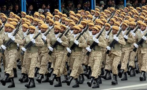 US Warships Fire Warning Shots at 3 Iranian Vessels in The Gulf