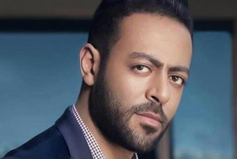تامر عاشور متهم بالسخرية من مريضه سرطان و النجم يرد