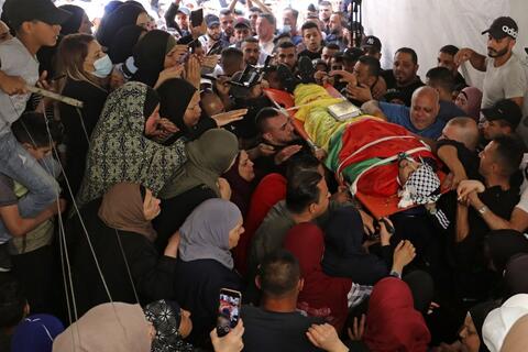 Israeli Forces Kill a Palestinian Youth in Ramallah