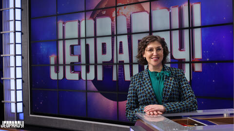 Mayim Bialik Says Hosting Jeopardy! is an Exceptional Opportunity