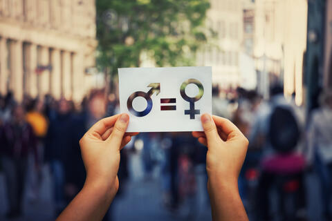 New Report Reveals Gender Gap In Mobile Internet Use Shrinking To 15 Percent