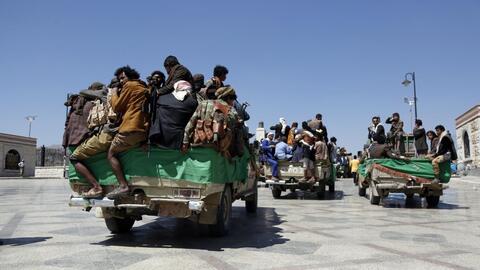 مقتل 17 شخصا بقصف حوثي استهدف محطة وقود في مأرب اليمنية