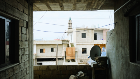  Puppet is a Message of Hope For Syrian Refugees!
